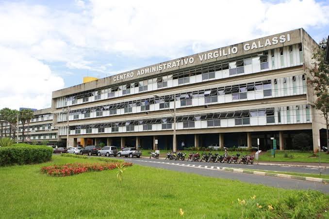 Prefeitura de Uberlândia lança concurso público com 172 vagas e salários de até R$ 9.838,64
