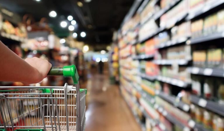 Mesma embalagem, menos produto: Texto aprovado em Comissão no Senado exige alerta ao consumidor