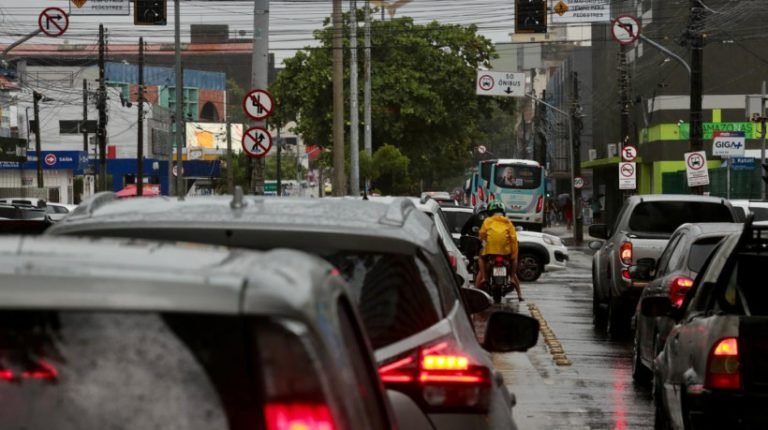 Rede semafórica no bairro Parangaba é atualizada pela AMC