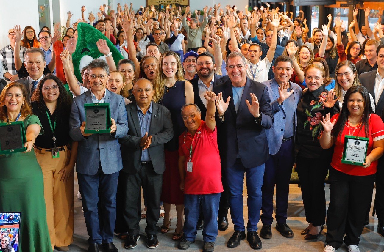 Jade Romero entrega selo “Empresa Completa, Empresa que Inclui” para 15 instituições cearenses em 2025