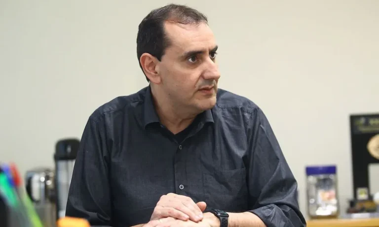 Escândalo: prefeito anuncia separação em meio a denúncias de traição e perseguição dentro da própria prefeitura