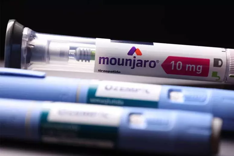 Comércio ilegal de canetas emagrecedoras cresce impulsionado pela desinformação, e aumenta riscos à saúde