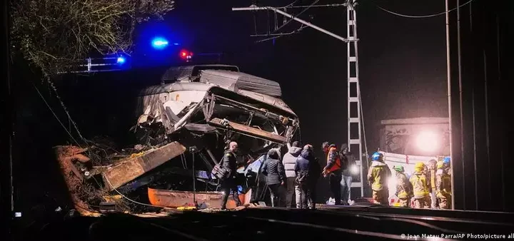 Novo acidente de trem na Espanha deixa um morto e dezenas de feridos