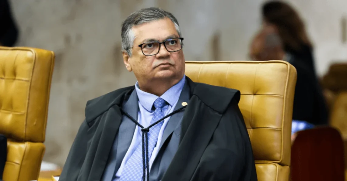Flávio Dino pede vista e suspende julgamento sobre ICMS em subsídios da tarifa social de energia