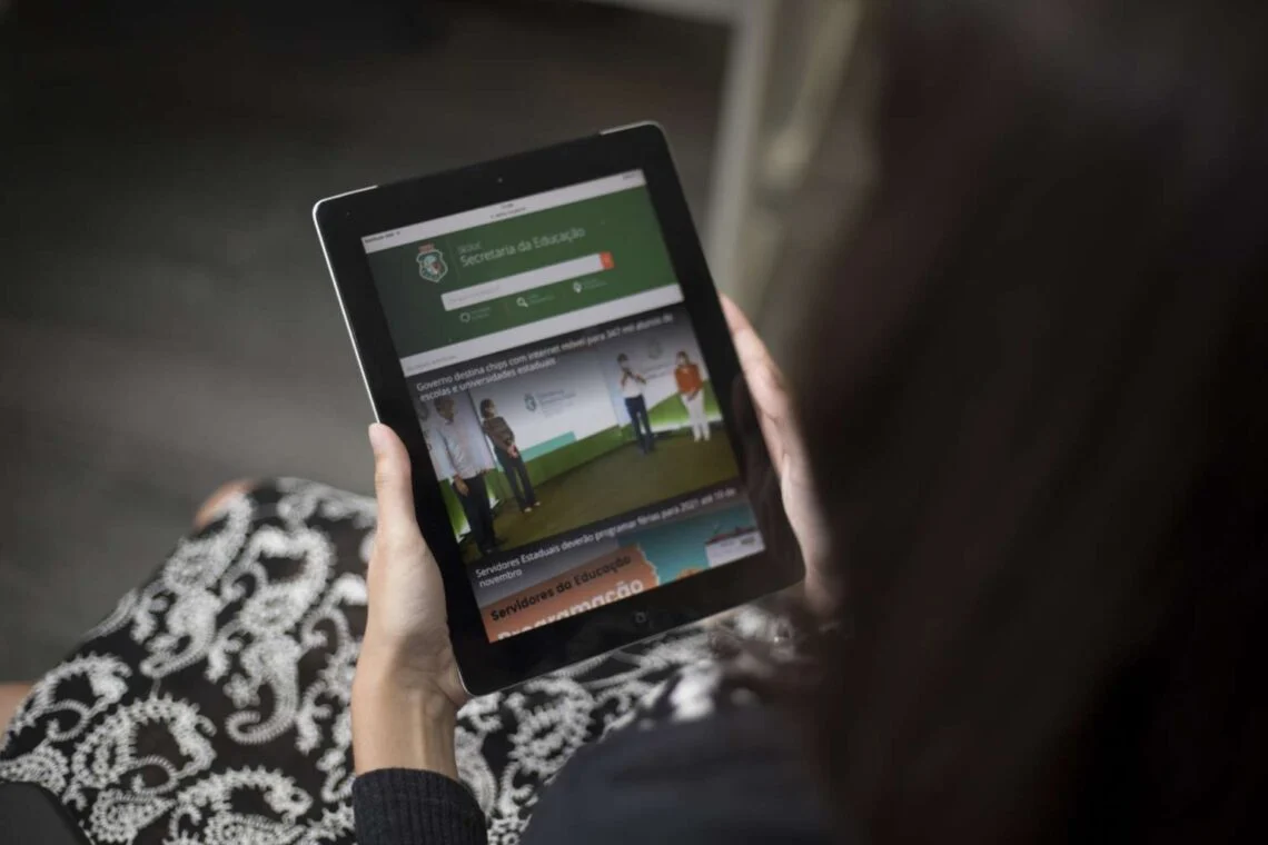 Governo do Ceará entrega tablets em Ipueiras, Poranga e Ipaporanga nesta quarta-feira