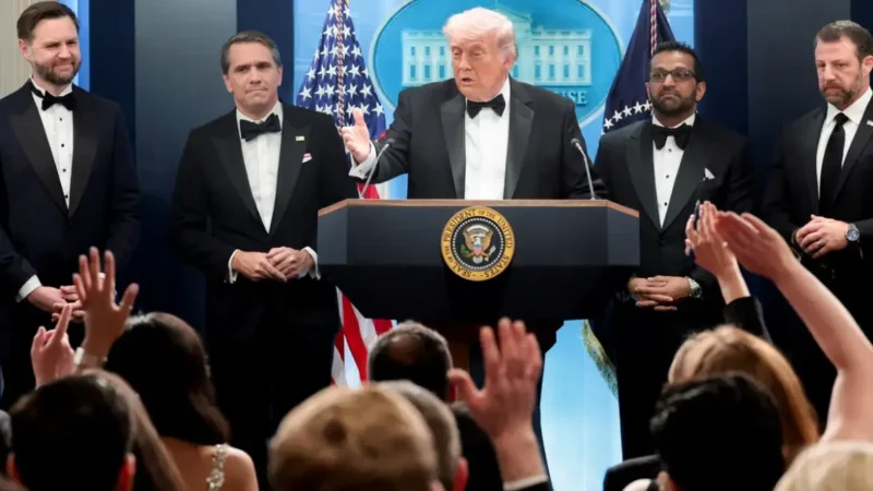 Homem atira durante jantar de Trump com correspondentes em Washington