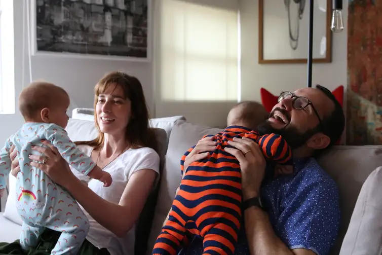 Lula amplia licença-paternidade para até 20 dias, sem vetos