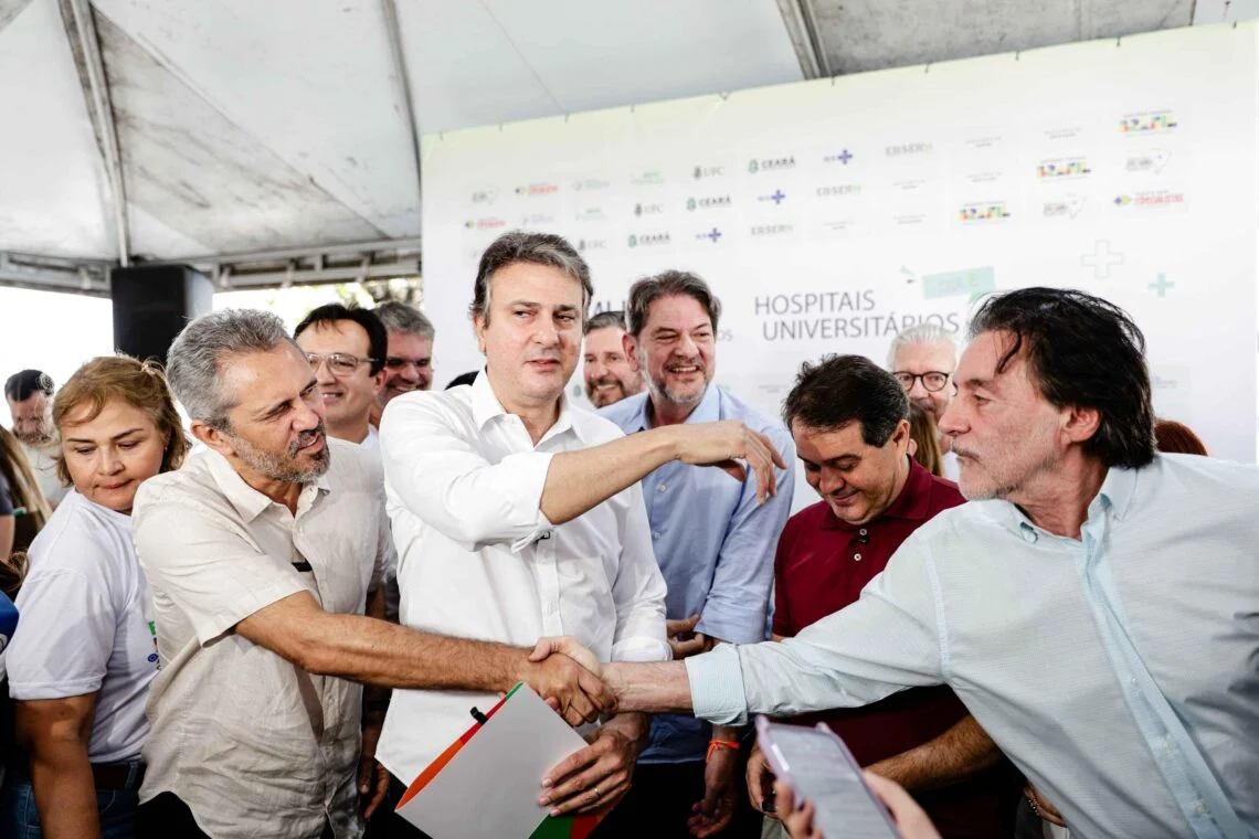 Eunício cumpre agenda com Camilo e Elmano no Cariri e amplia articulações para 2026