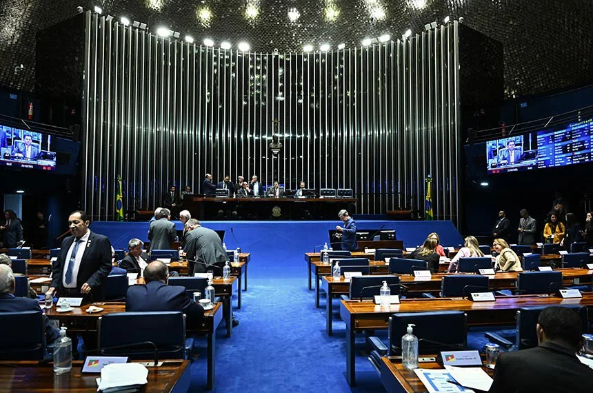 Pedofilia é crime hediondo e inafiançável, aprova CCJ